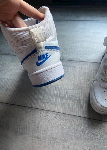 Nike Spor Ayakkabı Beyaz Lacivert Detay - Görsel 4