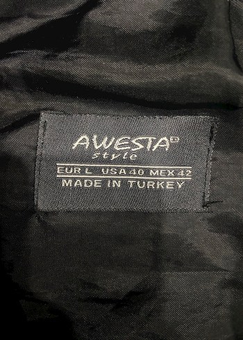 Siyah Kapüşonlu Kadın Kışlık Mont - Görsel 3