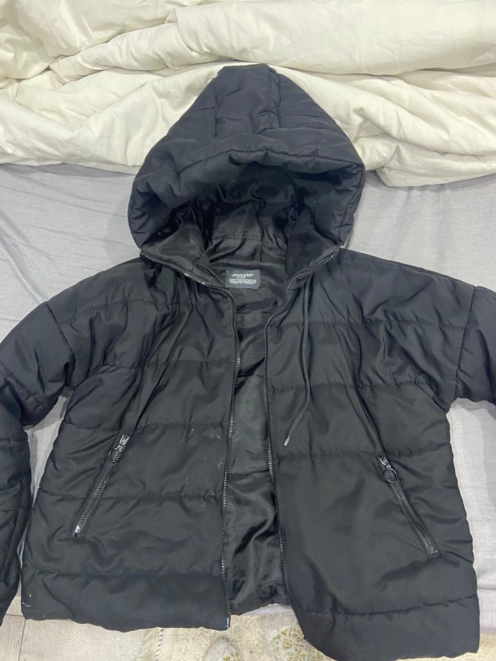 Siyah Kapüşonlu Kadın Kışlık Mont - Görsel 2