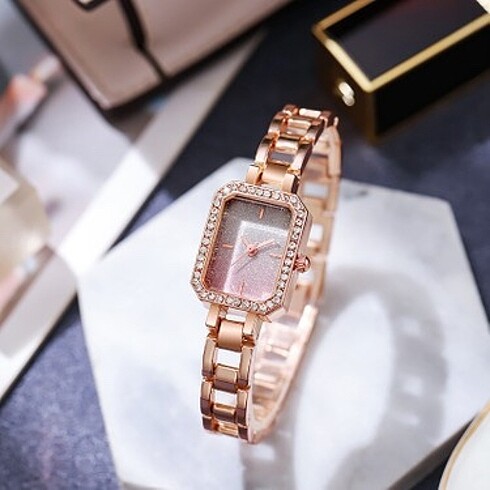 Swatch Quartz Gülaltın Rengi Kadın Saat
