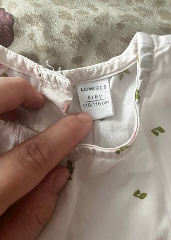 LC Waikiki Kız Çocuk Beyaz Nakışlı Pamuklu Elbise