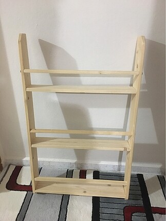 Ahşap kitaplık