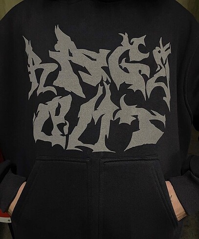 l Beden BORN4RAGE HOODIE