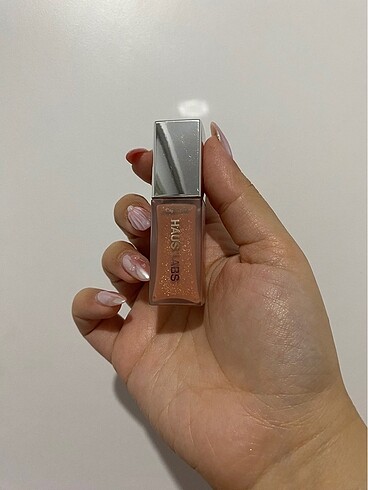 Hauslab lip gloss
