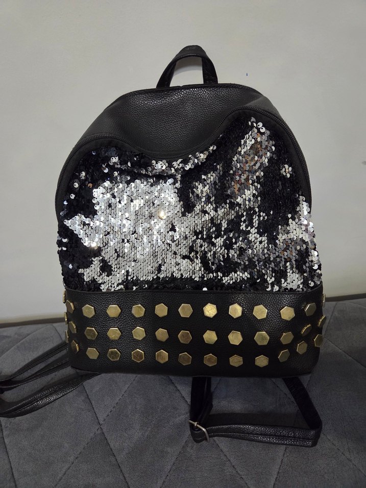 Kilitli Siyah Deri Rock Punk Sırt Çantası - Görsel 2