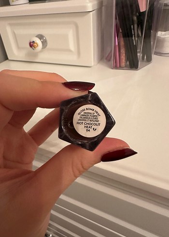 fenty glos - Görsel 3