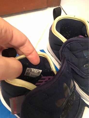 24 Beden Adidas çocuk ayakkabısı