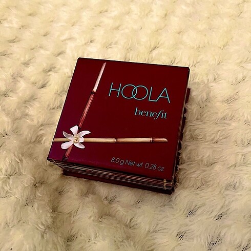 Benefit hoola