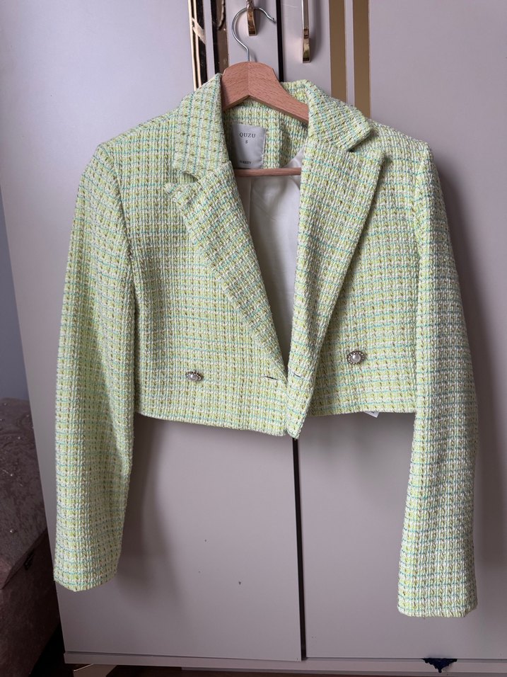 Düğmeli Pastel Yeşil Midi Kadın Blazer - Görsel 3