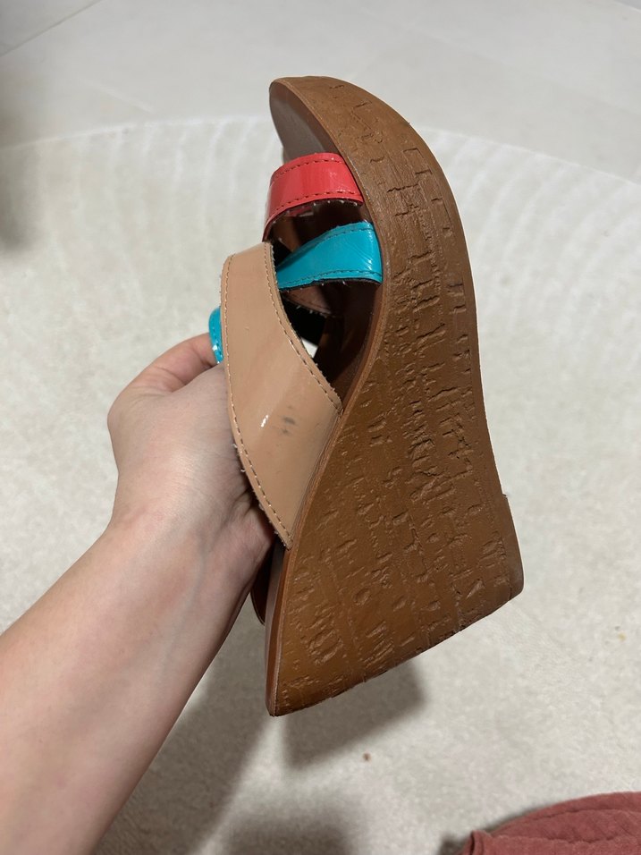 Renkli Tokalı Dolgu Topuklu Kadın Sandalet - Görsel 2