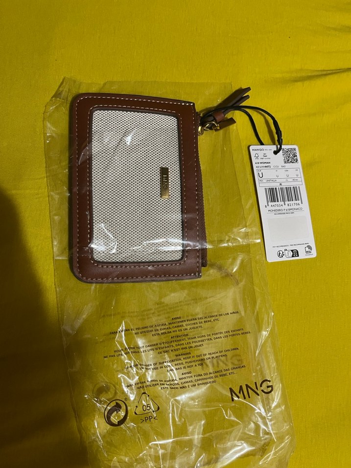 Bej Deri Fermuarlı Kadın Cüzdanı - Görsel 4