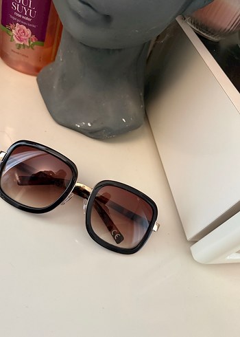 Kahverengi Kemerli Kadın Güneş Gözlüğü - Görsel 4