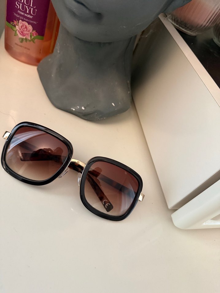 Kahverengi Kemerli Kadın Güneş Gözlüğü - Görsel 4