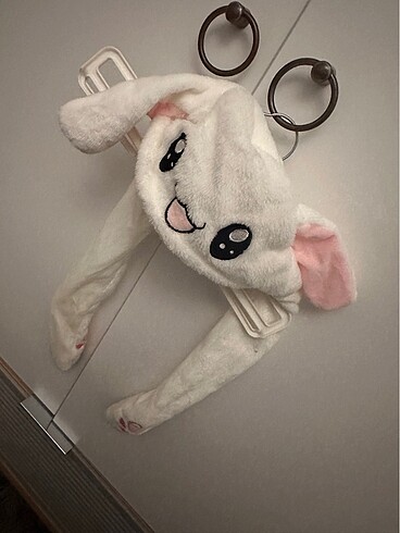 Beden Happy Rabbit Kulakları hareket eden tavşan