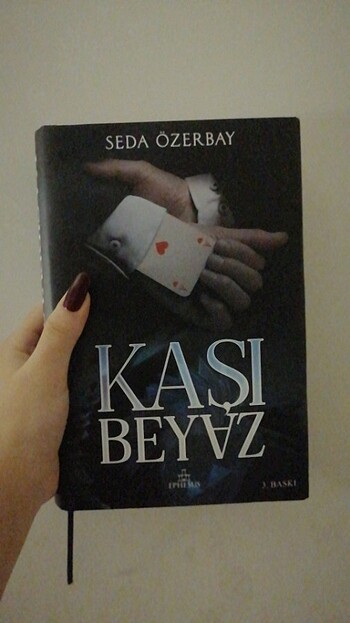 Kaşı beyaz - Seda özerbay