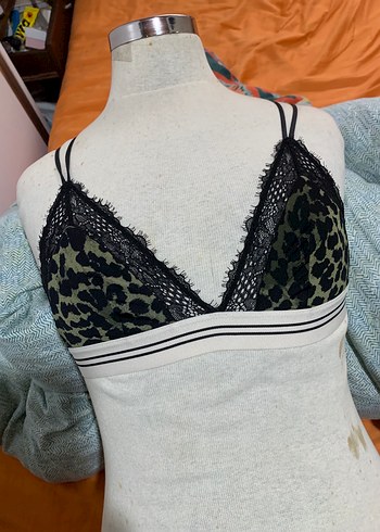 H&M Kamuflaj Desenli Siyah Dantel Bralet