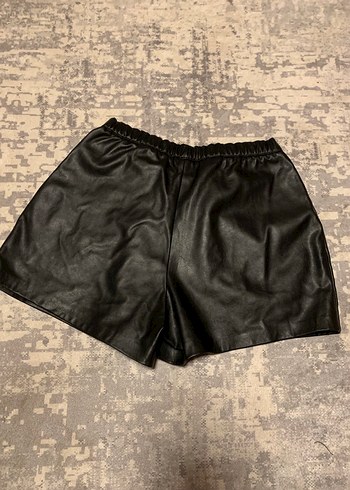 Kadın Siyah Deri Mini Şort - Görsel 2