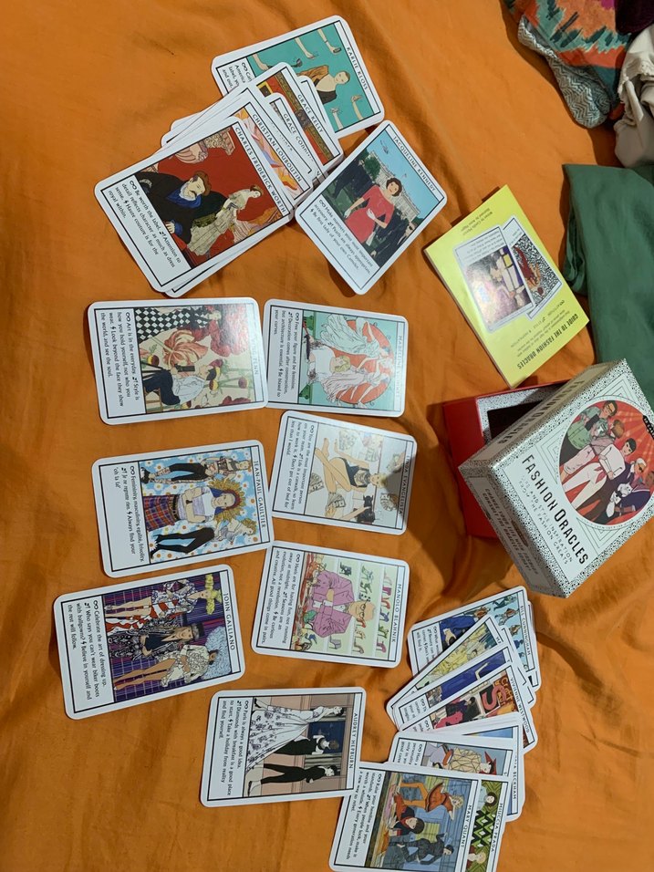 Fashion Oracles: Moda ve Yaşam İlhamı Kitabı - Görsel 2