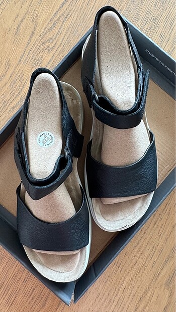 ECCO sandalet 38 beden
