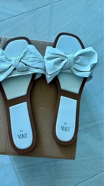 Zara Zara Flat sandals with ribbons