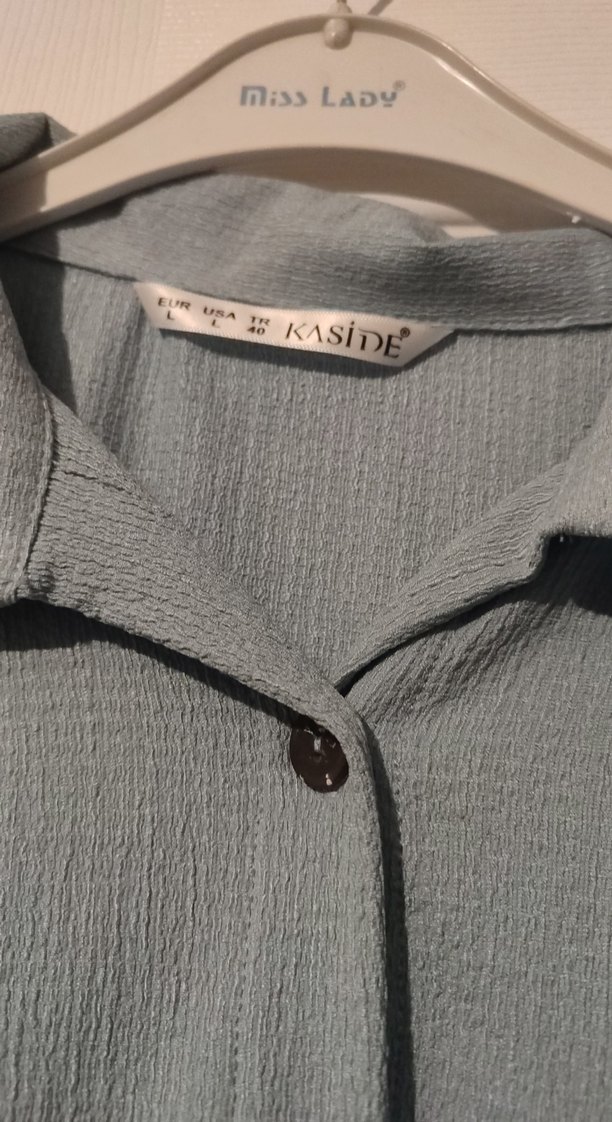 Gri Kısa Kollu Düğmeli Keten Gömlek - Görsel 2