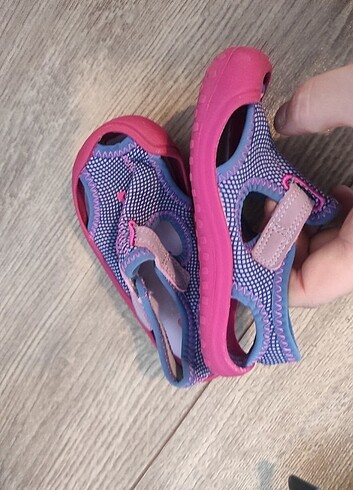 23 Beden Nike çocuk sandalet