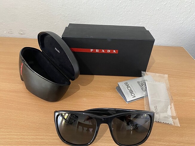 Prada prada gözlük