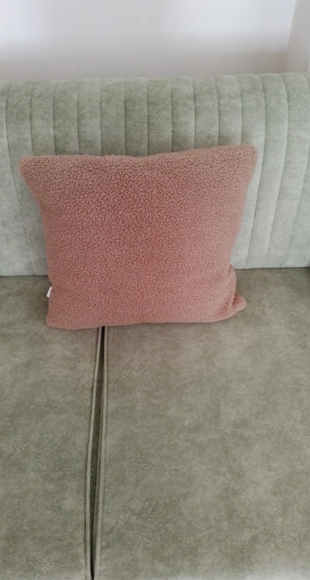 Bej Yumuşak Dokulu Modern Kırlent - Görsel 4