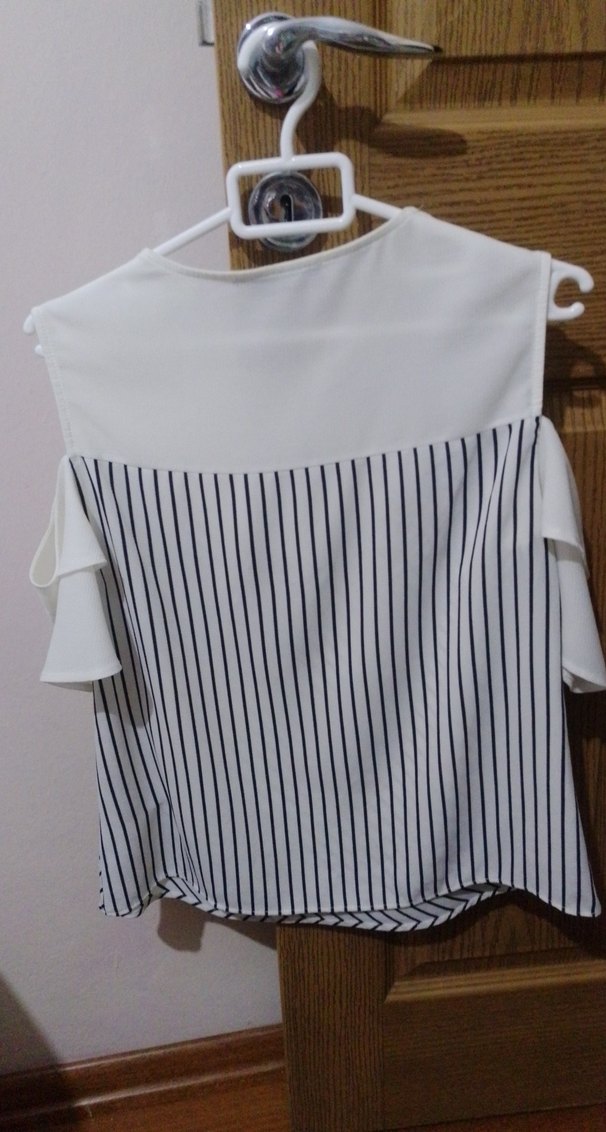 Kolsuz, Pilili, Beyaz Kadın Bluz - Görsel 3