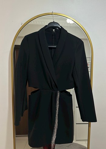 Zara Boncuklu Pencere Detaylı Tulum - Görsel 3