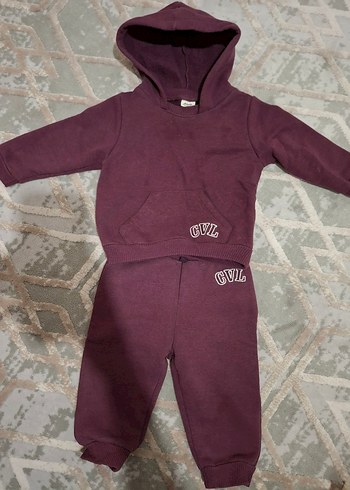 Bordo Kapüşonlu Örme Bebek Kız Takımı