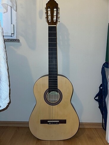 Cascha Gitar