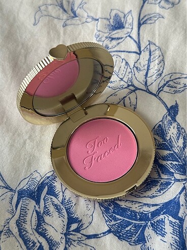 Too Faced too faced pembe allık