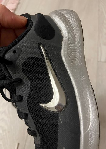 Nike kız çocuk 34 numara spor ayakkabı - Görsel 4