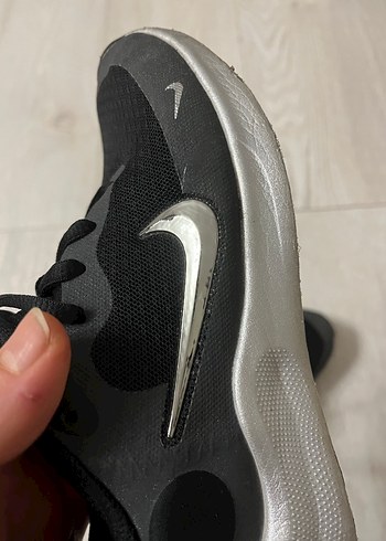 Nike kız çocuk 34 numara spor ayakkabı - Görsel 3