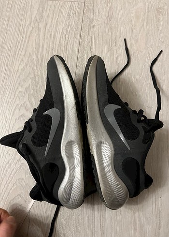 Nike kız çocuk 34 numara spor ayakkabı - Görsel 13