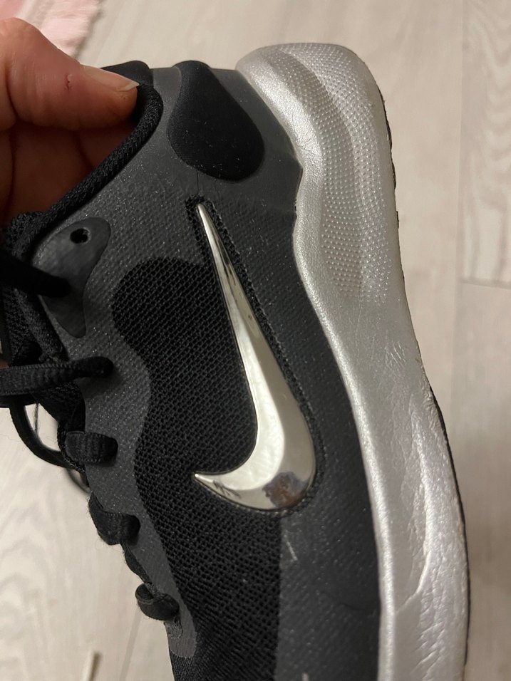 Nike kız çocuk 34 numara spor ayakkabı - Görsel 4