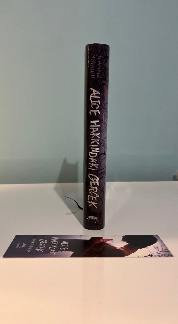 Alice Hakkındaki Gerçek - Görsel 2