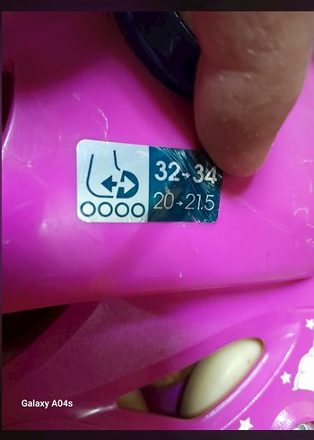Kız çocuk paten 32-34 az kullanılmıştır - Görsel 4
