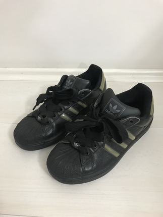 38 Beden Adidas superstar