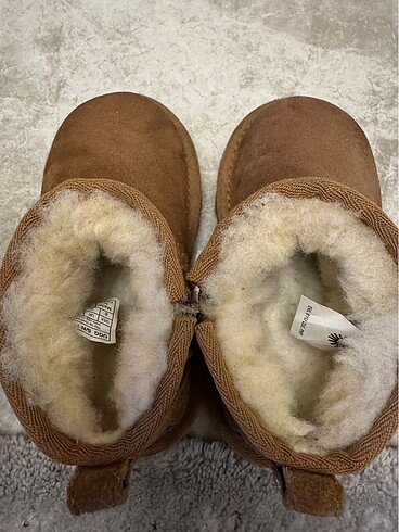 Ugg Ugg çocuk