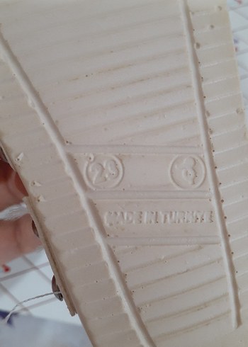 Kız Çocuk Beyaz Pul Detaylı sandalet - Görsel 2