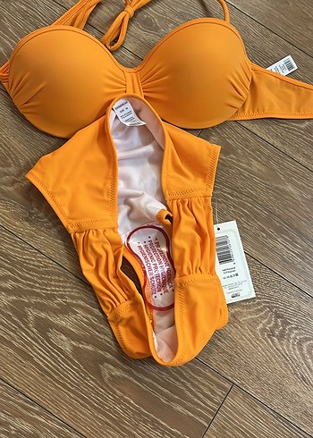 Diğer Sarı İki Parça Bikini Takımı