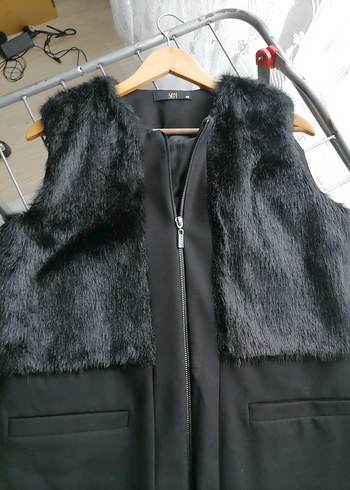 Kürk Detaylı Siyah Uzun Kadın Yelek - Görsel 3