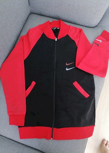 Siyah Kırmızı Kollu Nike Eşofman Üstü - Görsel 3