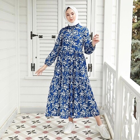 Armine Çiçekli Elbise
