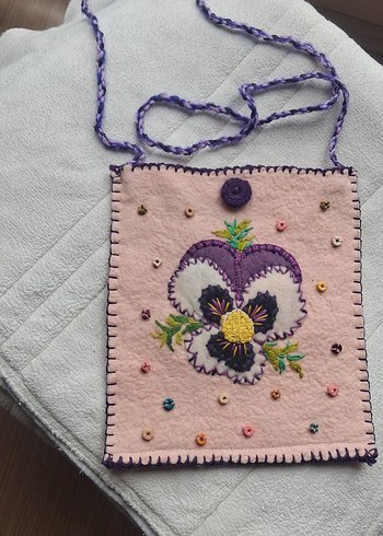 keçe işlemeli çanta - Görsel 2