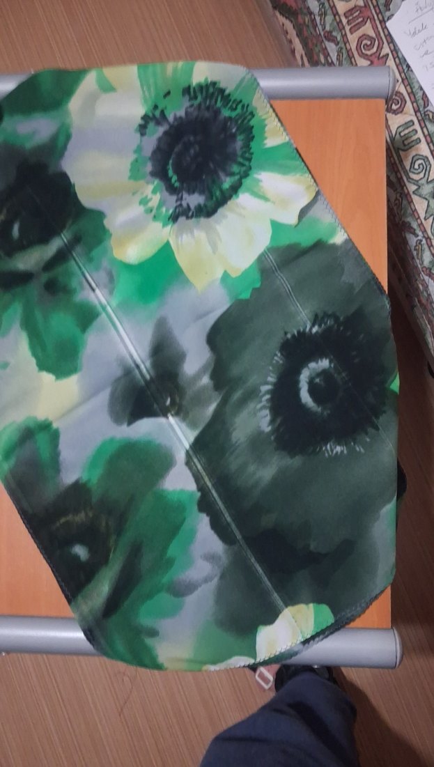 Yeşil Desenli Kadın Fular - Görsel 2