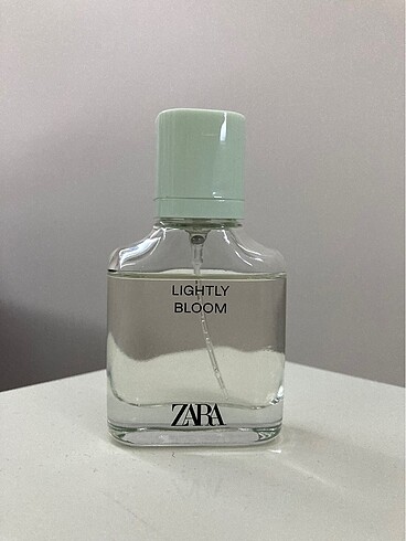 Zara lightly bloom parfüm