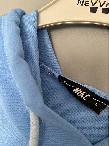 l Beden Nike sweatshirt